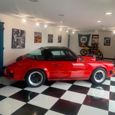 Porsche 911 3L SC Targa de 1982 rouge indien état irréprochable 