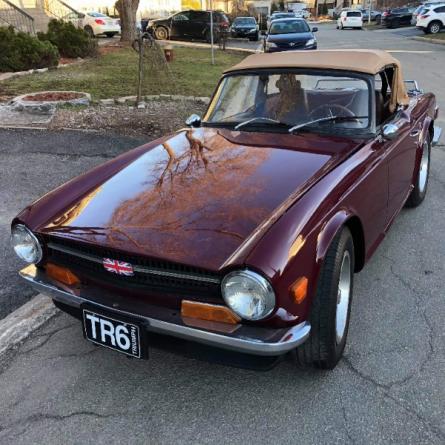 Triumph TR6  Burgundy d'origine  de 1973  VENDU