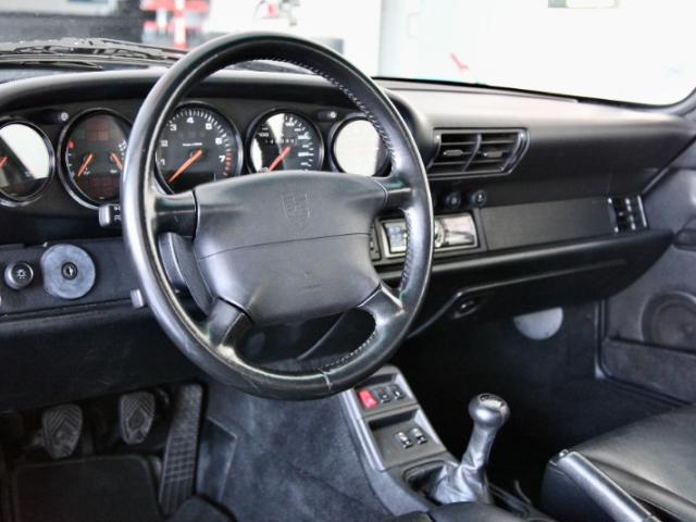 Porsche 911 type 993 Carrera 2 coupé 3.6 272 ch 1994 