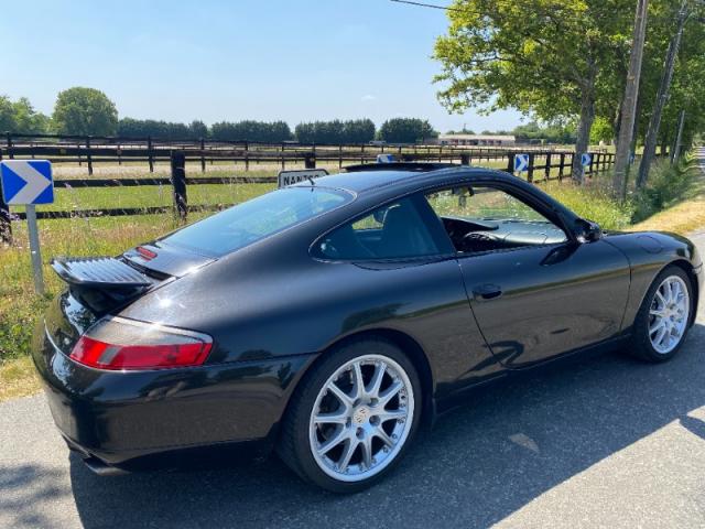 PORSCHE 911 TYPE 996 CARRERA 3,4 i 300 CH BVM6 VENDU 